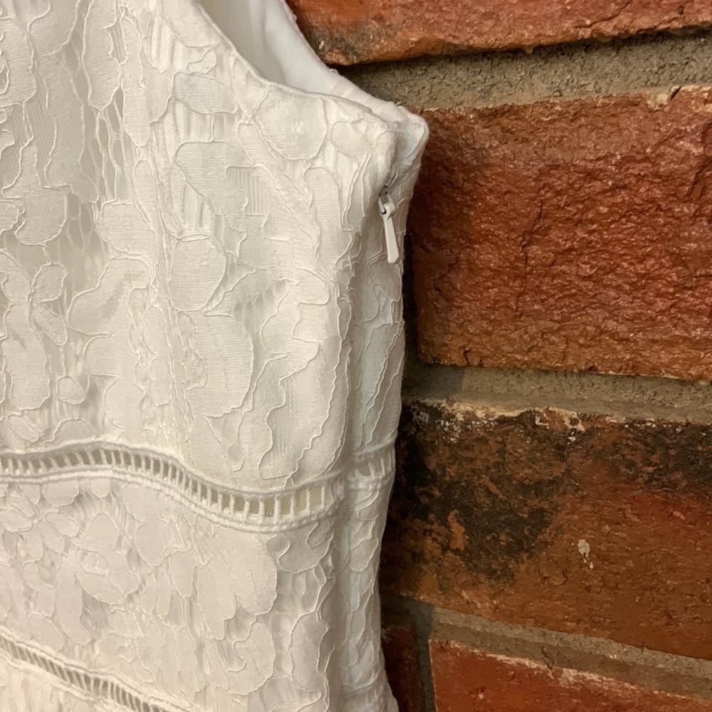 LAST CHANCE! DB Studio White Lace V Neck Bridal Dress - Picture 8 of 11
